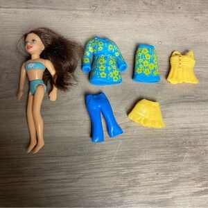 Mattel Polly Pocket Kerstie doll from 2004 Wild Waves w/ Blue and Yellow Outfits